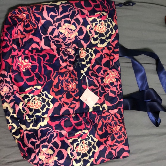 🌸NWT Vera Bradley tote🌸 - Picture 1 of 2